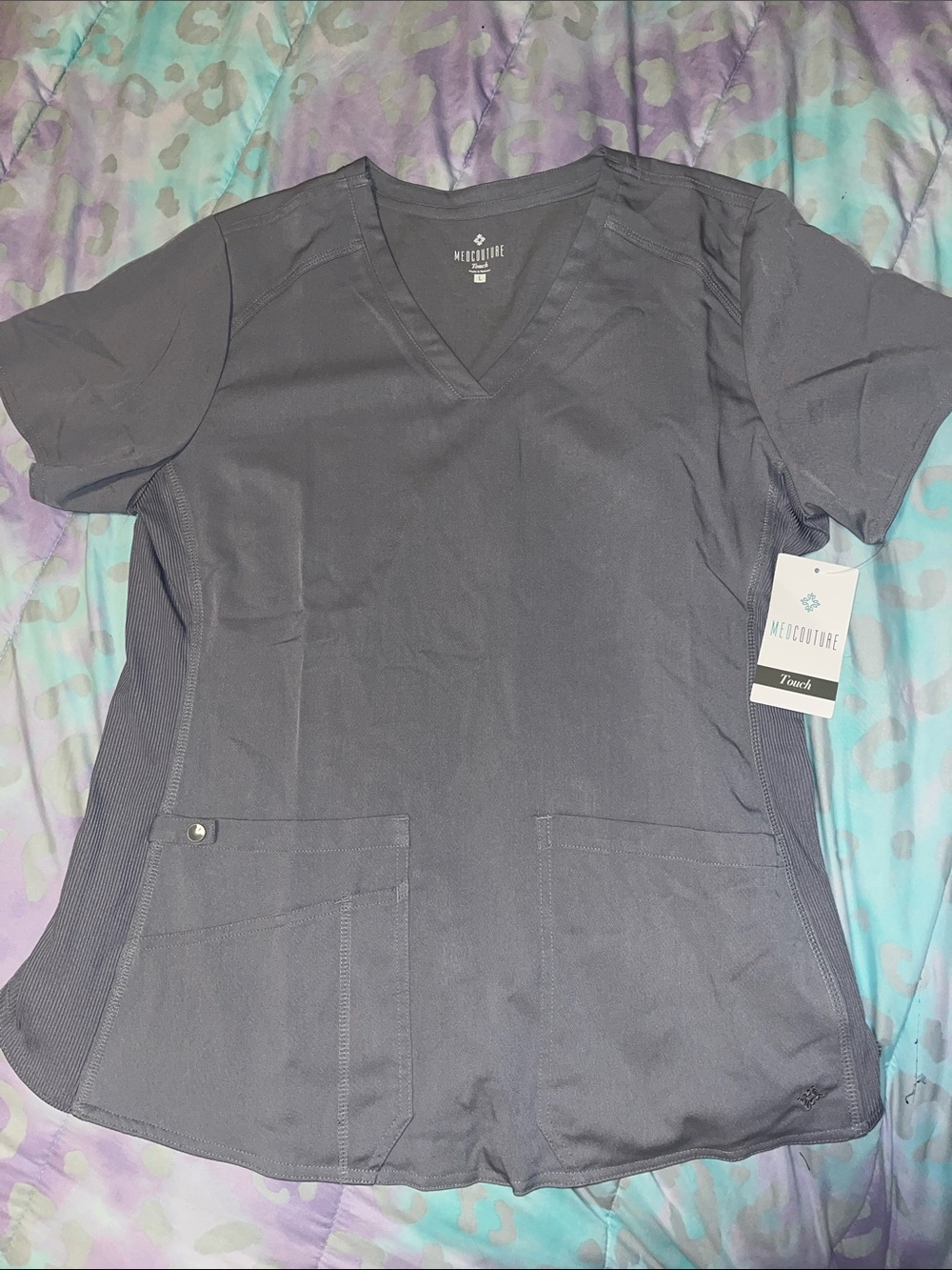 Med Couture Gray V-Neck Short Sleeve Scrub Top NWT
